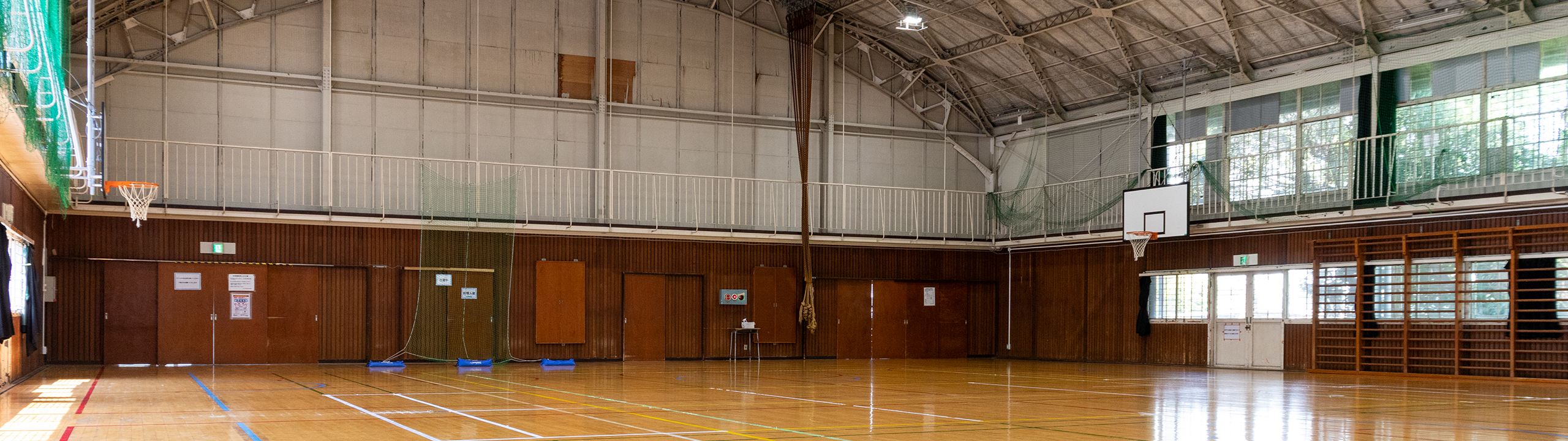 西和泉体育館・グランド